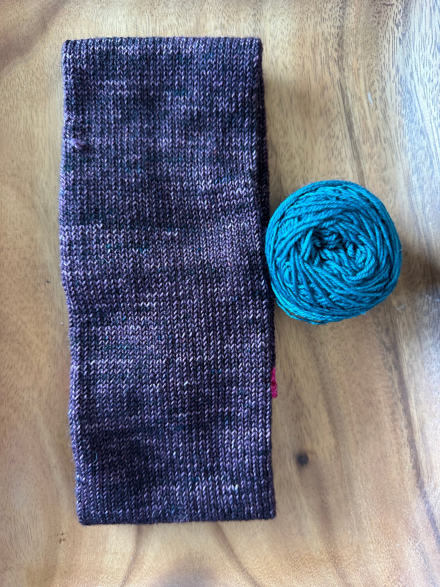 Sock Tube with Contrast Yarn for Heels/Toes/Cuffs