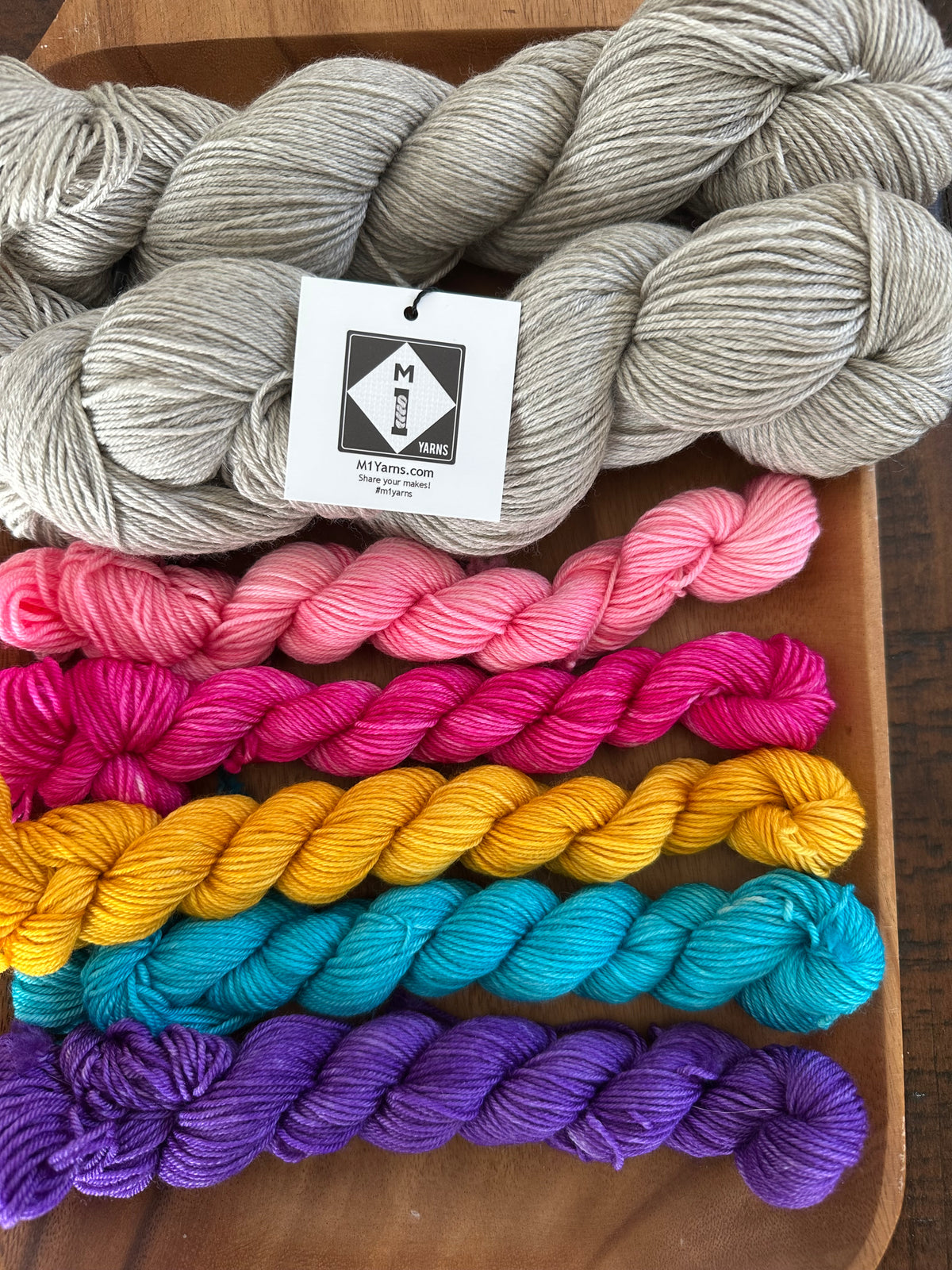 Slanty Rope Slanty Stripes Vest Kit – M1 Yarns