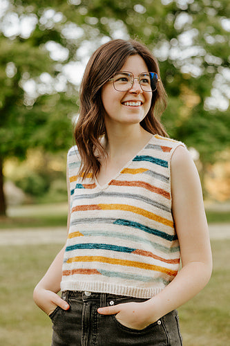 Slanty Stripes Vest Kit – M1 Yarns